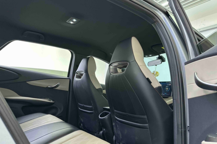 比亚迪 海豚 2023款 420km 时尚版中控内饰7006