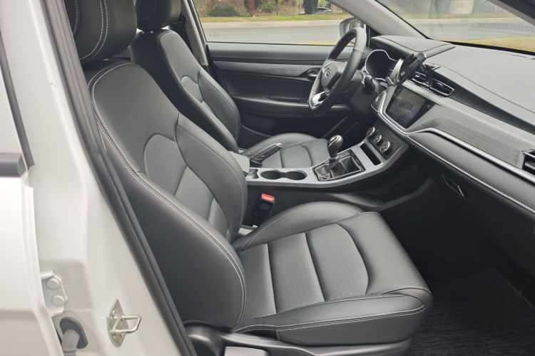 吉利汽车 帝豪 2021款 UP 1.5L 手动舒适型局部细节41