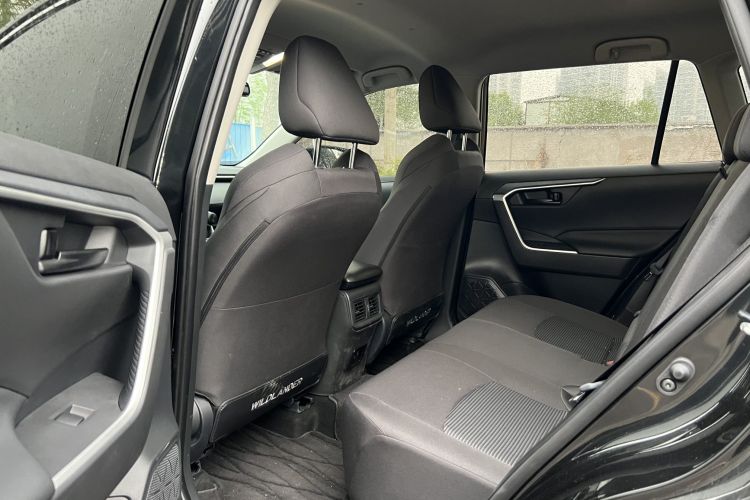 丰田 威兰达 2024款 2.0L CVT两驱领先版中控内饰7006