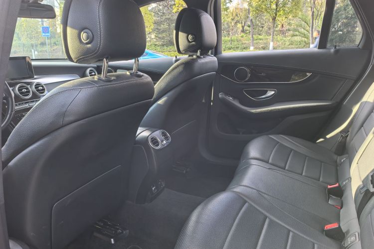 奔驰GLC 2019款 GLC 260 L 4MATIC 豪华型中控内饰7002