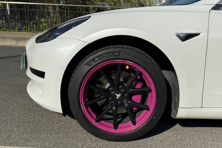 特斯拉 Model 3 2019款 标准续航后驱升级版车身外观6005