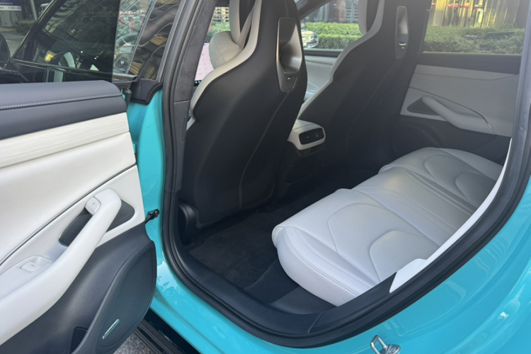 小米汽车 小米SU7 2024款 四驱Max创始版中控内饰7006