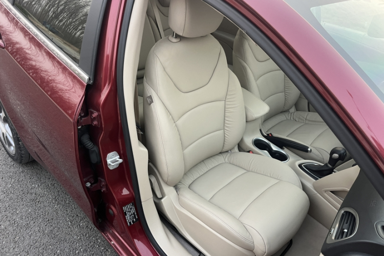 菲亚特 菲翔 2012款 1.4T 自动尊享版中控内饰7005