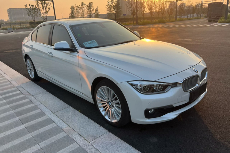 宝马3系 2018款 320Li 时尚型车身外观6004