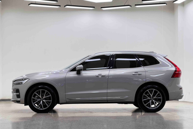 沃尔沃XC60 2022款 B5 四驱智远豪华版车身外观6005