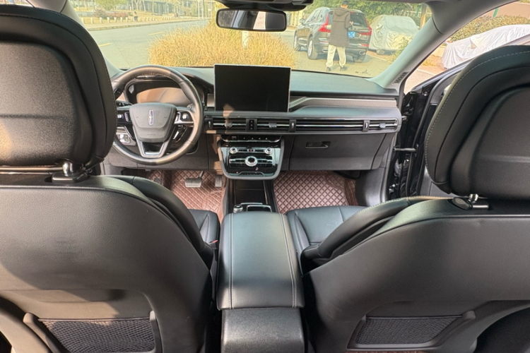 林肯 冒险家 2022款 改款 2.0T 两驱尊享版中控内饰7002