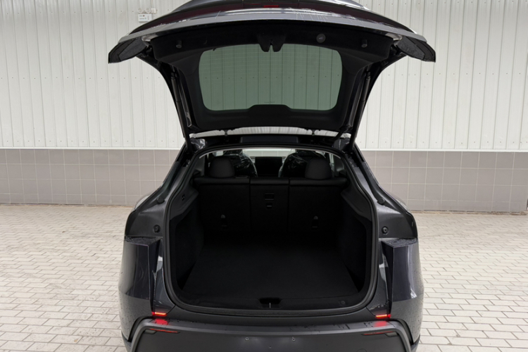 特斯拉 Model Y 2025款 改款 长续航全轮驱动版车身外观6009