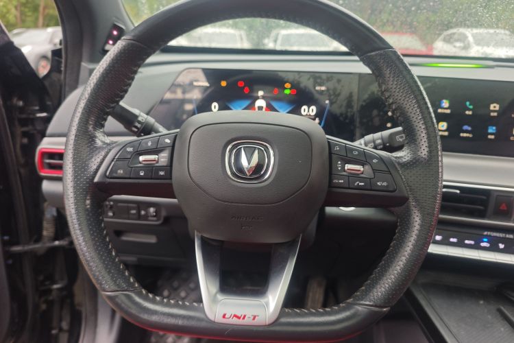 长安UNI-T 2020款 1.5T 旗舰型局部细节13