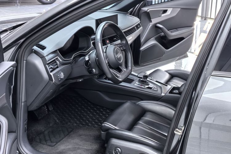 奥迪A4L 2022款 40 TFSI 豪华动感型局部细节19