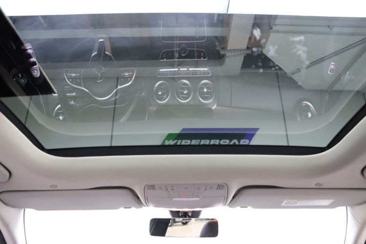 奔驰C级(进口) 2020款 改款 C 260 旅行轿车局部细节57