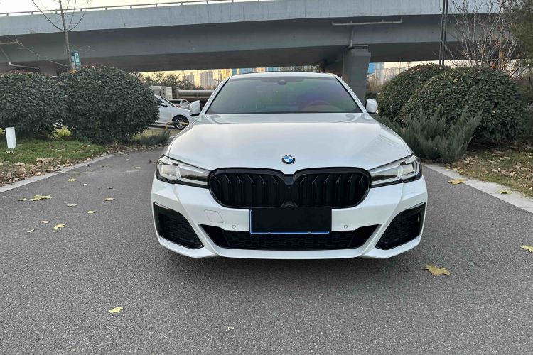 宝马5系 2022款 改款 530Li 领先型 M运动套装车身外观6009