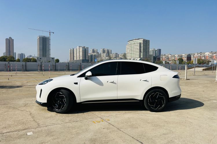 昊铂HT 2023款 670 后驱特高压NDA版车身外观6002