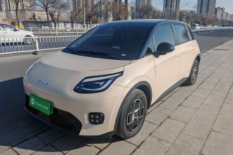 埃安 AION UT 2025款 330星辉版