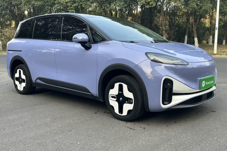 ARCFOX极狐 极狐考拉 2023款 家庭版车身外观6008