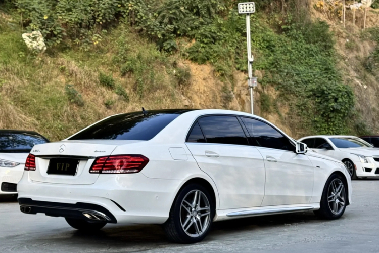 奔驰E级 2015款 E 320 L 运动型车身外观6008