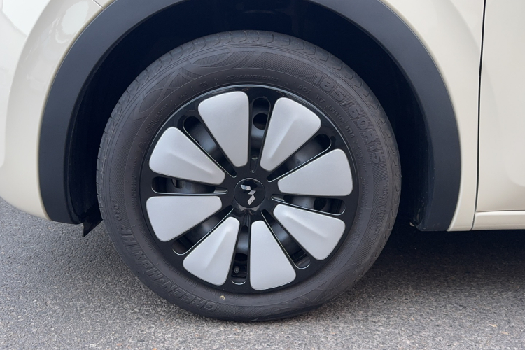 五菱汽车 五菱缤果 2025款 333km 灵犀尊享款车身外观6002