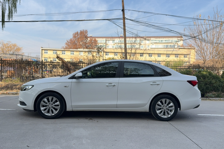 别克 英朗 2021款 改款 典范 1.5L 自动精英型车身外观6006