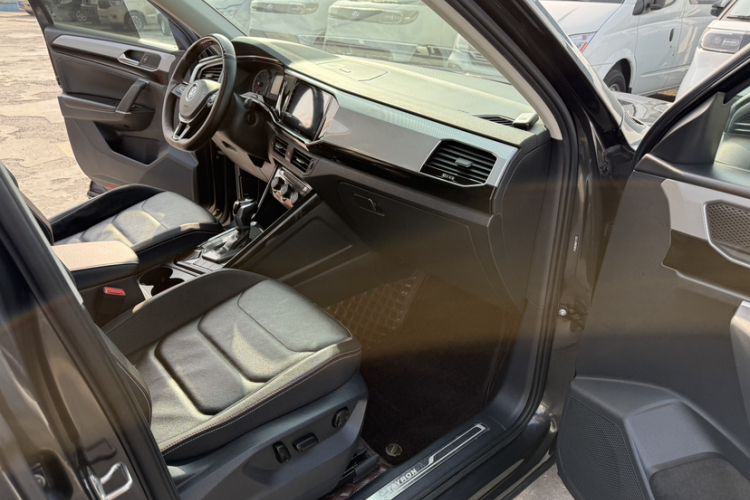 大众 探岳 2019款 330TSI 两驱豪华型 国VI中控内饰7002