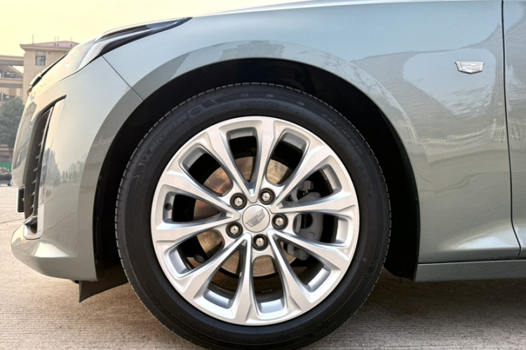 凯迪拉克CT5 2023款 28T 豪华型（标准版）车身外观6004