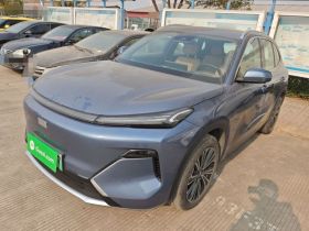 吉利银河 银河星舰7 EM-i 2025款 120km 领航版