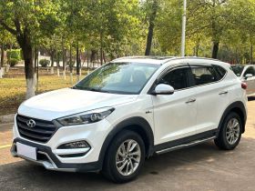 现代 途胜 2015款 1.6T 双离合两驱智能型