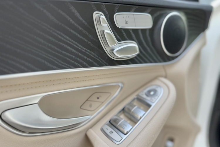 奔驰C级 2017款 C 200 L 运动版车身外观6012