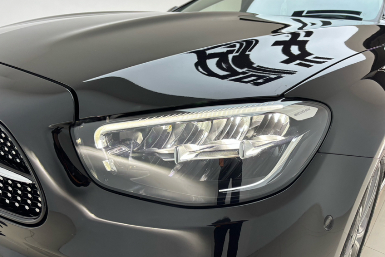 奔驰E级 2022款 改款三 E 300 L 运动时尚型局部细节36