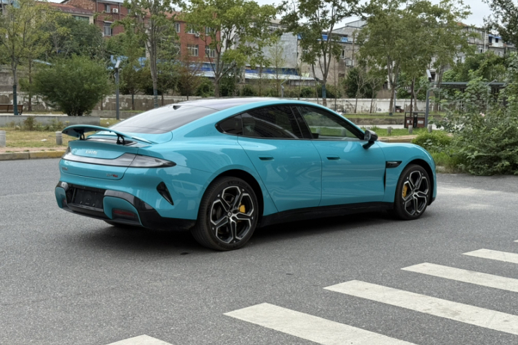 小米汽车 小米SU7 2024款 四驱Max创始版车身外观6005