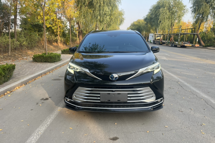 丰田 赛那SIENNA 2021款 2.5L混动 铂金版车身外观6001
