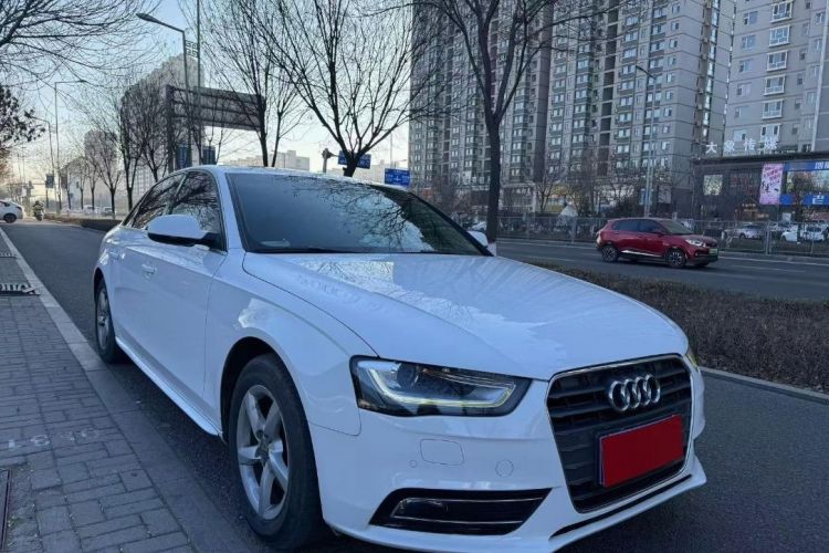 奥迪A4L 2013款 35 TFSI 自动标准型车身外观6002