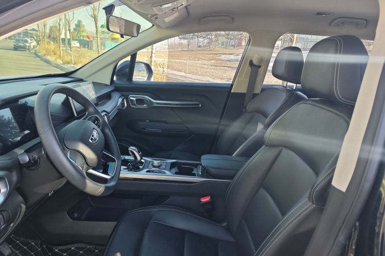 吉利汽车 豪越 2020款 1.8TD 自动舒适型 7座中控内饰7001