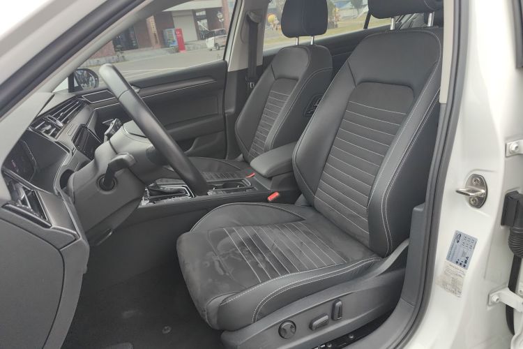 大众 迈腾 2020款 330TSI DSG 豪华型局部细节19