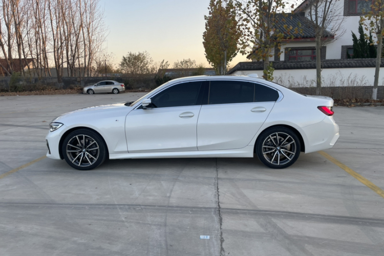 宝马3系 2021款 改款二 325Li M运动套装局部细节9013