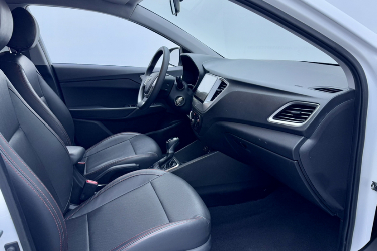 现代 悦纳 2016款 1.4L 自动炫酷版GLS局部细节41