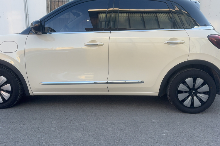 五菱汽车 五菱缤果 2025款 333km 灵犀尊享款车身外观6003