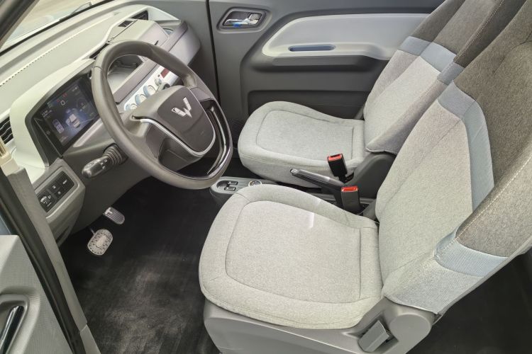 五菱汽车 宏光MINIEV 2022款 马卡龙臻享款 磷酸铁锂车身外观6008