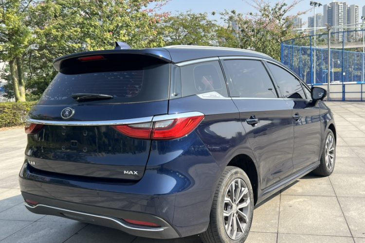 比亚迪 宋MAX 2019款 1.5T 自动智联睿逸天窗型 7座 国VI车身外观6002