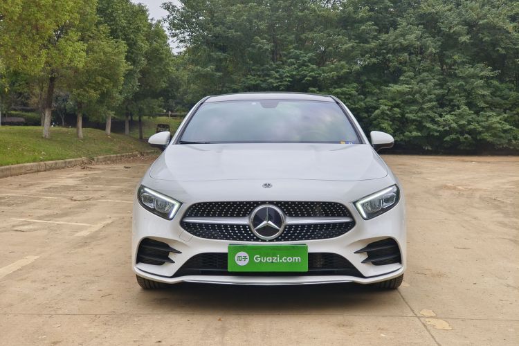 奔驰A级 2022款 改款三 A 200 L 运动轿车时尚型车身外观6001