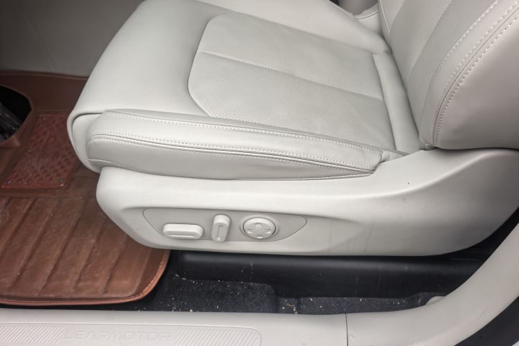 零跑汽车 零跑C11 2023款 纯电 500舒享版中控内饰7002