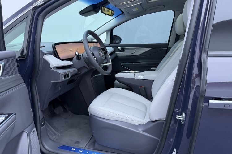 别克GL8 2025款 陆尊 尊享版中控内饰7001