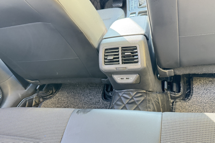 大众 高尔夫 2020款 挚爱版 280TSI DSG舒适型中控内饰7009