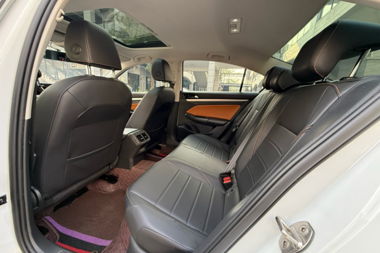 大众 宝来 2023款 200TSI DSG悦行版中控内饰7001