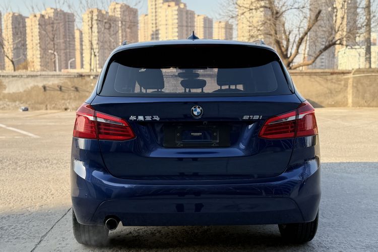 宝马2系旅行车 2016款 218i 时尚型车身外观6004