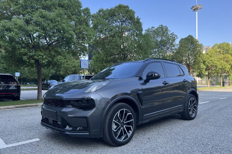 领克01 2023款 1.5TD EM-F PM车身外观1