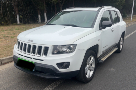 Jeep 指南者(进口) 2014款 2.0L 两驱运动版