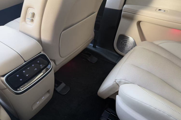 鸿蒙智行 问界M7 2022款 1.5T 后驱舒适版车身外观6007