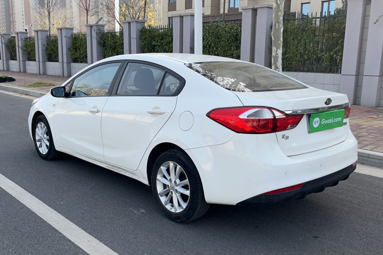 起亚K3 2017款  1.6L 自动15周年特别版GLS车身外观6008