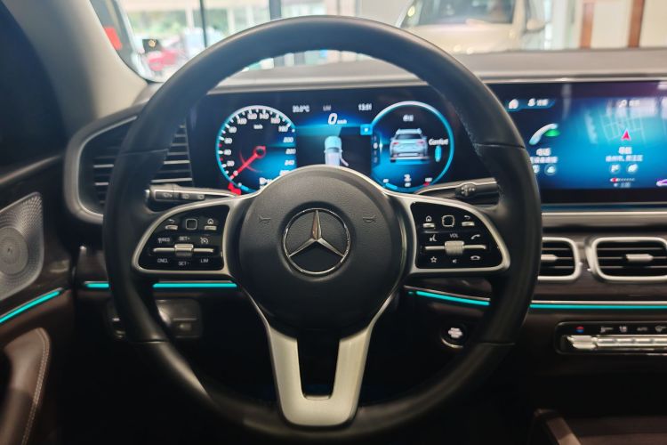 奔驰GLE 2020款 改款 GLE 350 4MATIC 时尚型局部细节13