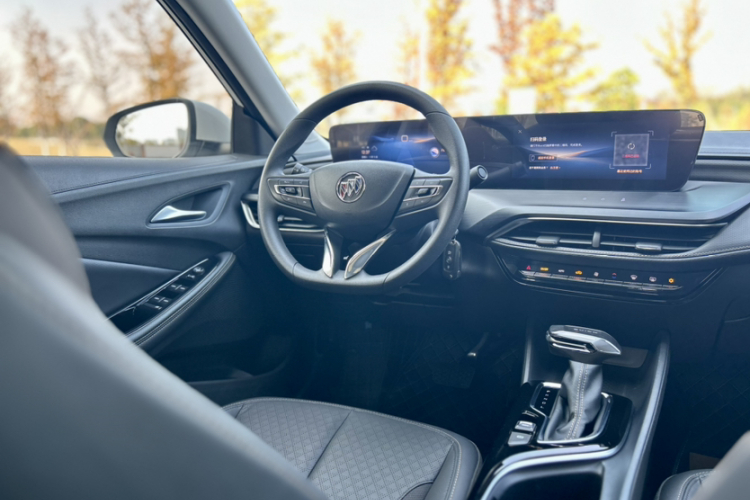 别克 威朗 2023款 Pro 乐享版中控内饰7001