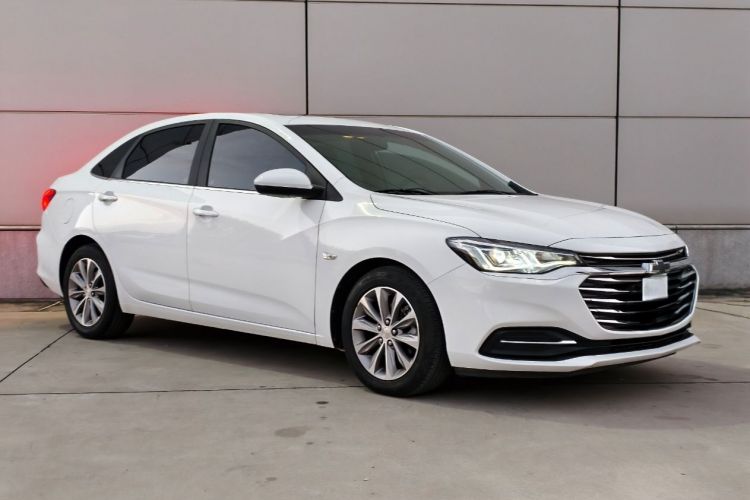 雪佛兰 科鲁泽 2022款 320 自动悦享天窗版车身外观6005